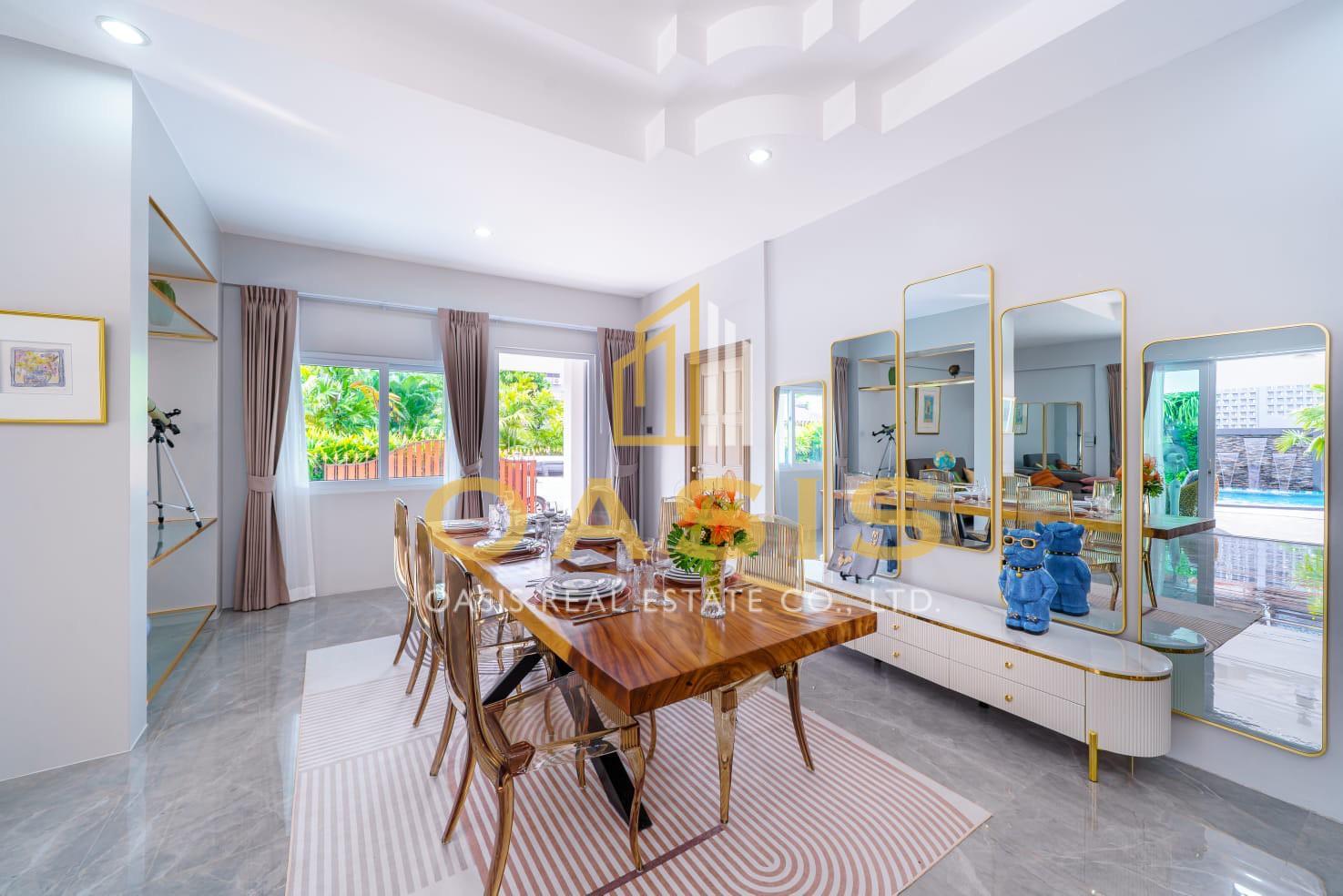 Exquisite Luxury Pool Villa for Sale  Na Kluea Pattaya