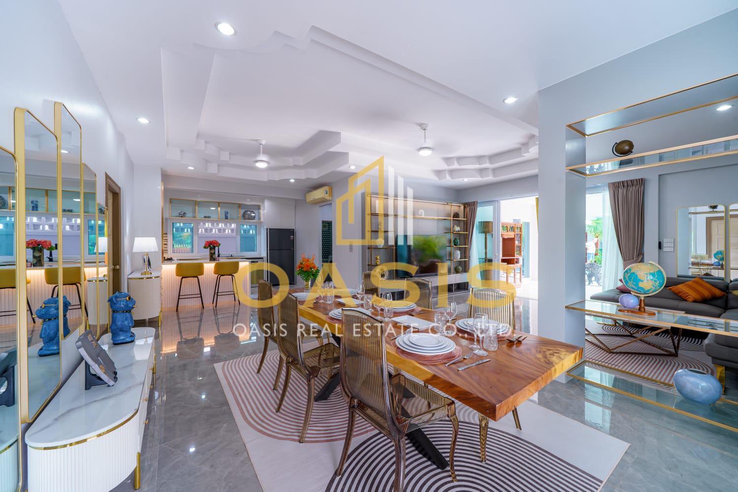 Exquisite Luxury Pool Villa for Sale  Na Kluea Pattaya