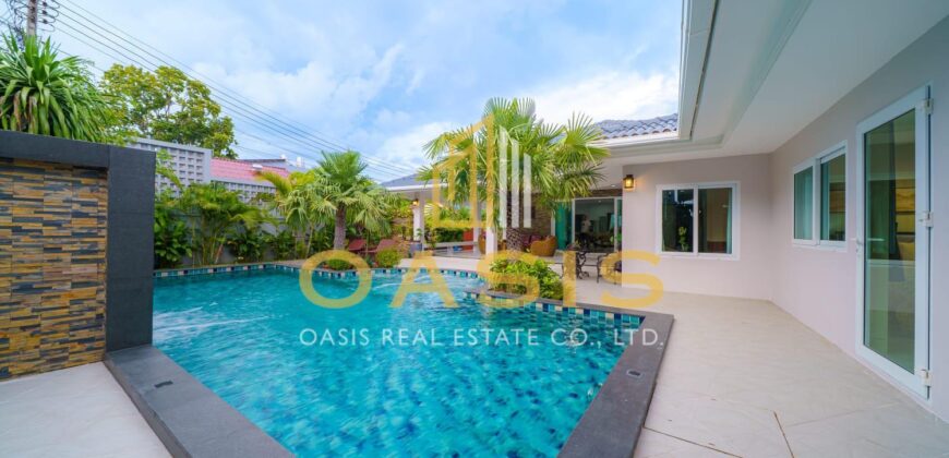 Exquisite Luxury Pool Villa for Sale  Na Kluea Pattaya