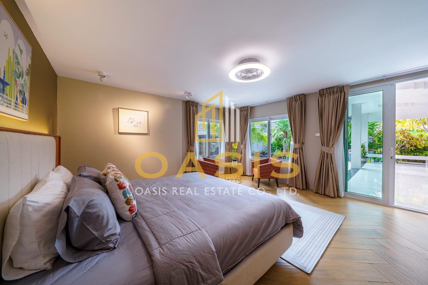 Exquisite Luxury Pool Villa for Sale  Na Kluea Pattaya