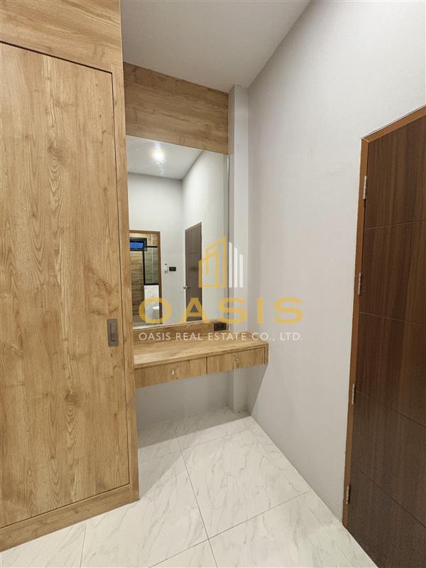 Spacious 3-Bedroom Family Home for rent