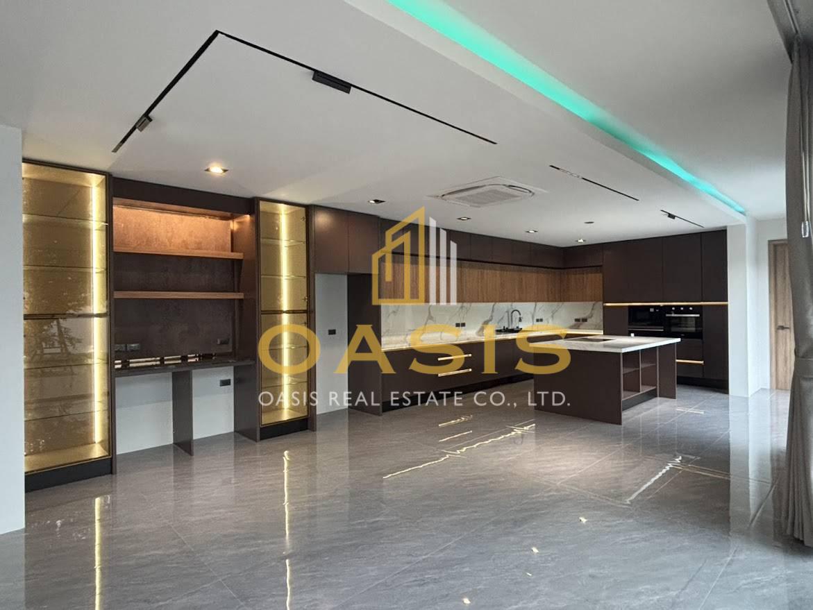 Luxury Designer Home for Sale near Mabprachan Lake