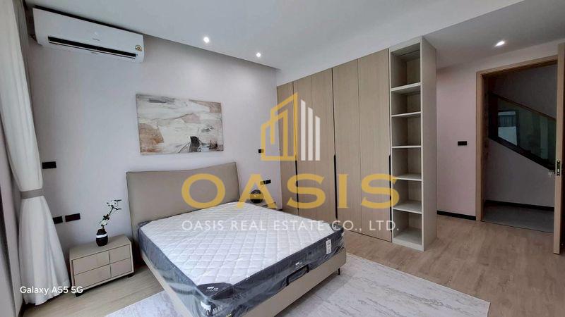 Jomtien Condotel Village Luxury Pool Villa For Sale