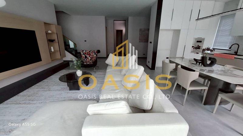 Jomtien Condotel Village Luxury Pool Villa For Sale