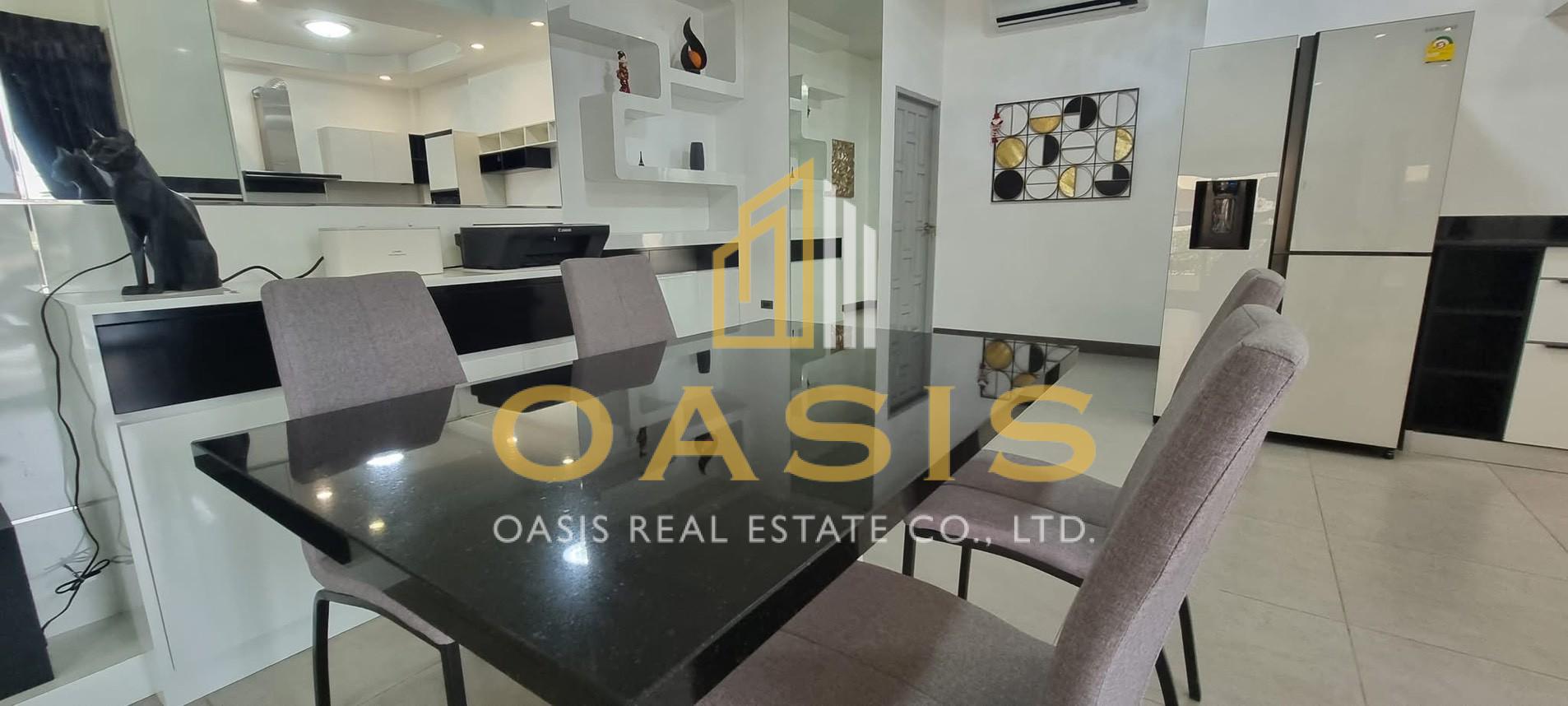 Luxury Pool Villa For Sale near Siam Country Club