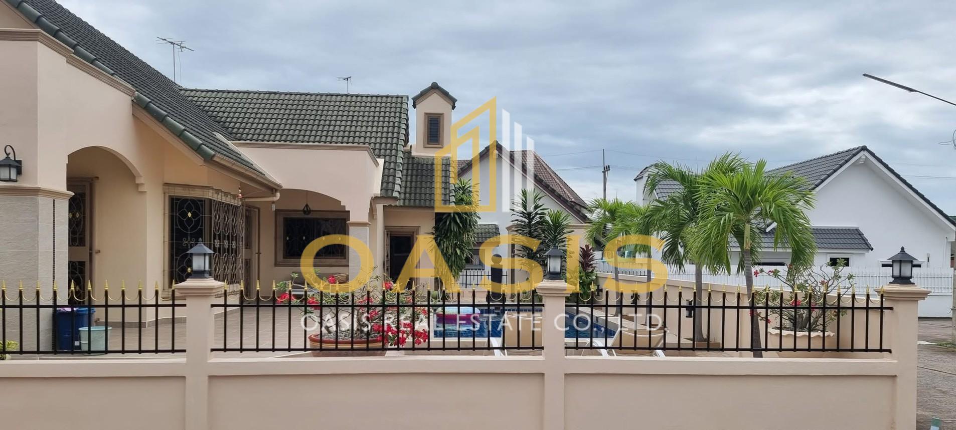 Luxury Pool Villa For Sale near Siam Country Club