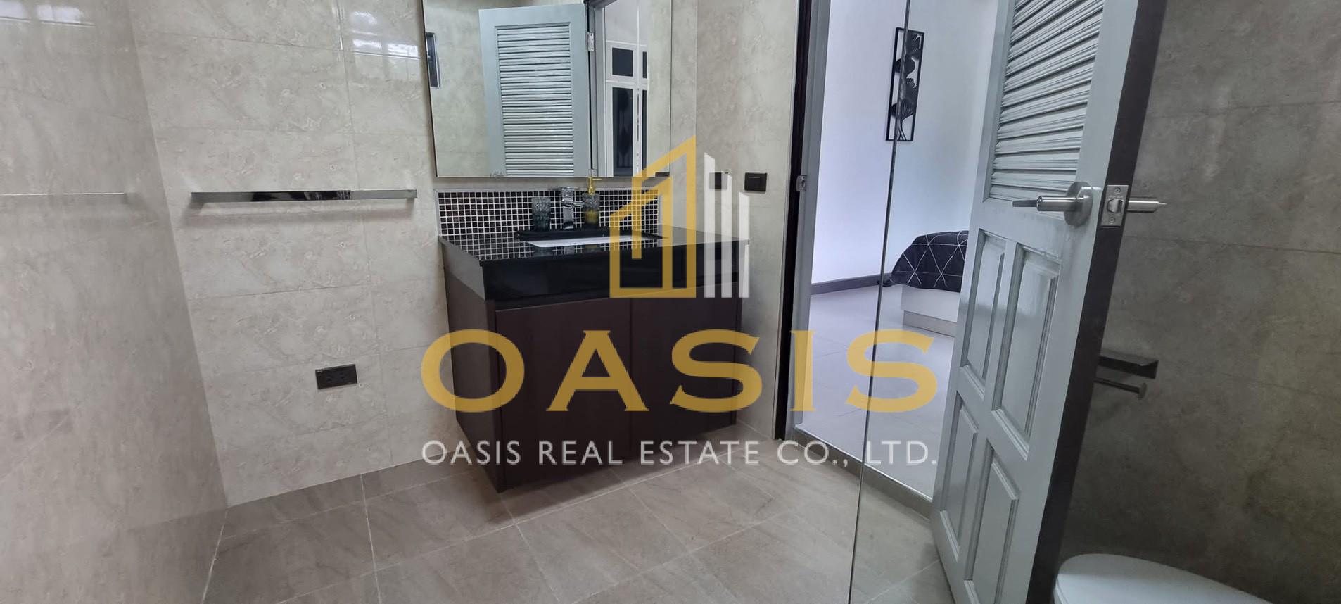 Luxury Pool Villa For Sale near Siam Country Club