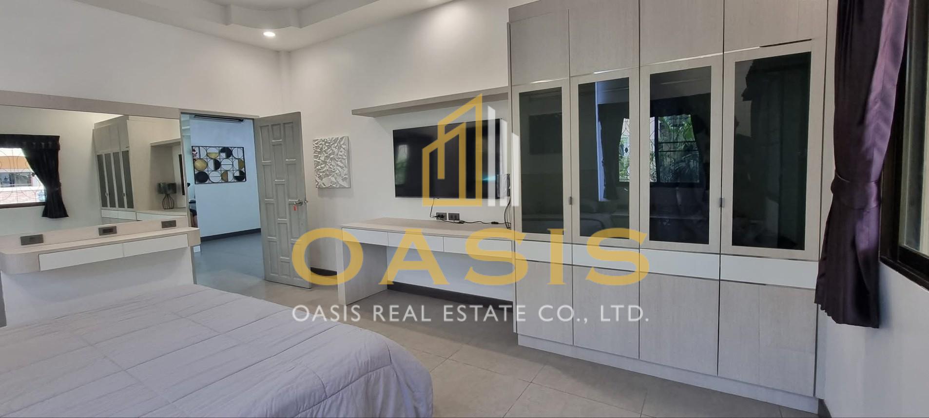 Luxury Pool Villa For Sale near Siam Country Club