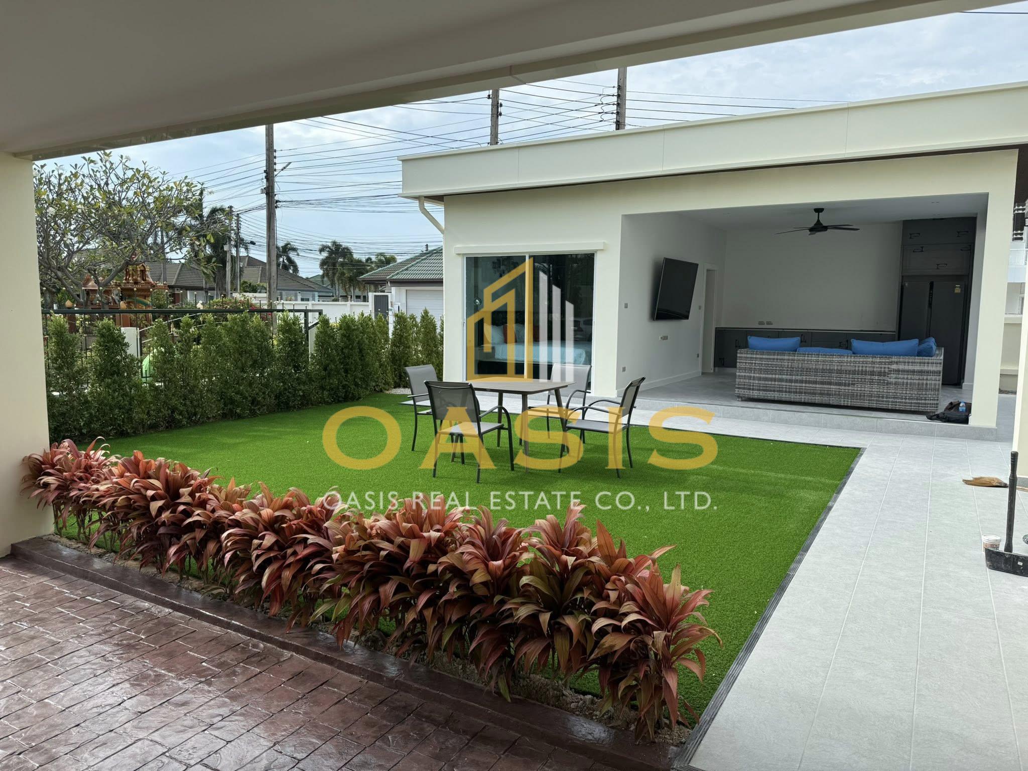 Elegant 5-Bedroom Pool Villa for Rent Elegant 5-Bedroom Pool Villa for Rent