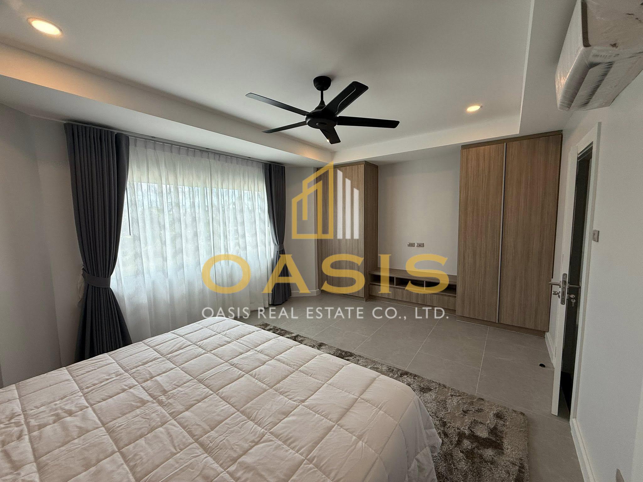 Elegant 5-Bedroom Pool Villa for Rent Elegant 5-Bedroom Pool Villa for Rent