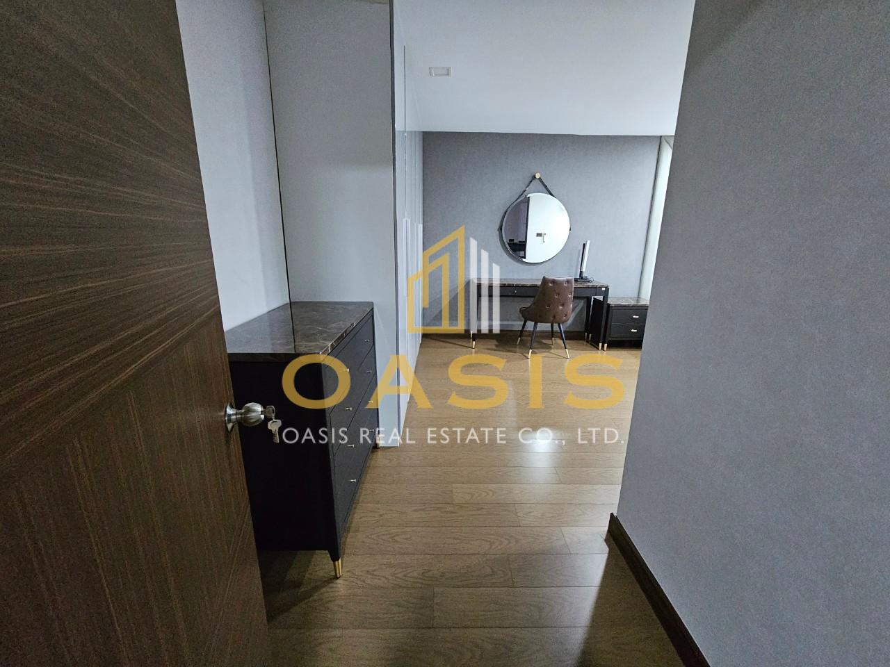 Avenue 61 Condominium for rent