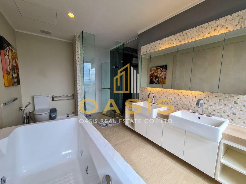 North Point Wongamat Beach Exceptional Duplex for Sale