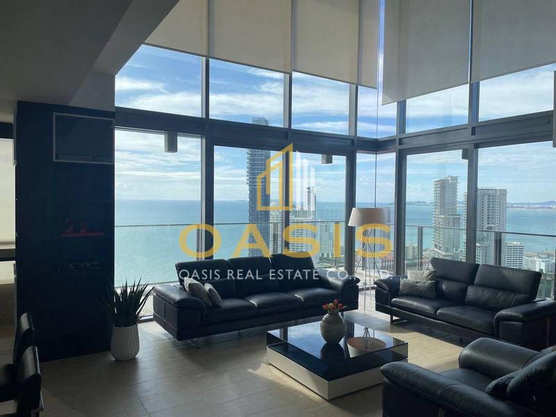 North Point Wongamat Beach Exceptional Duplex for Sale