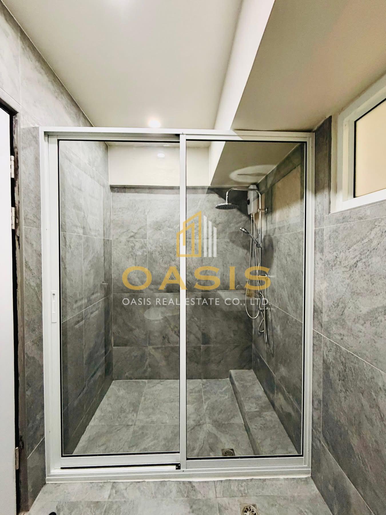 Thepprasit Condo for sale