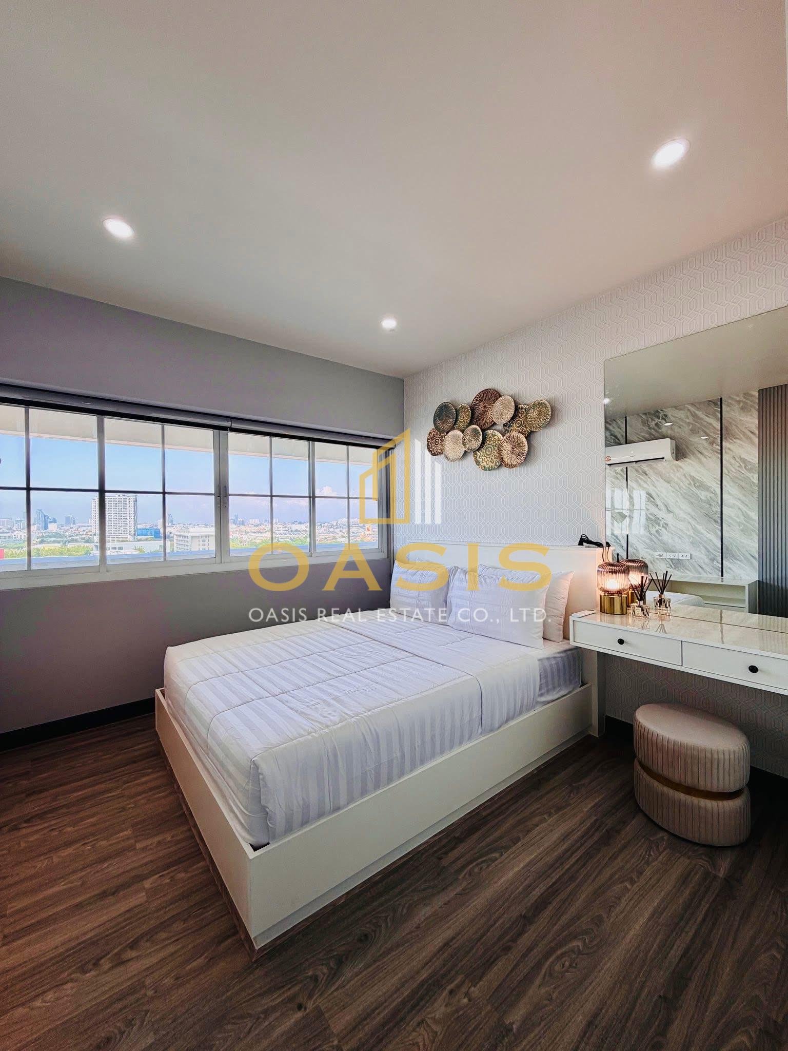 Thepprasit Condo for sale