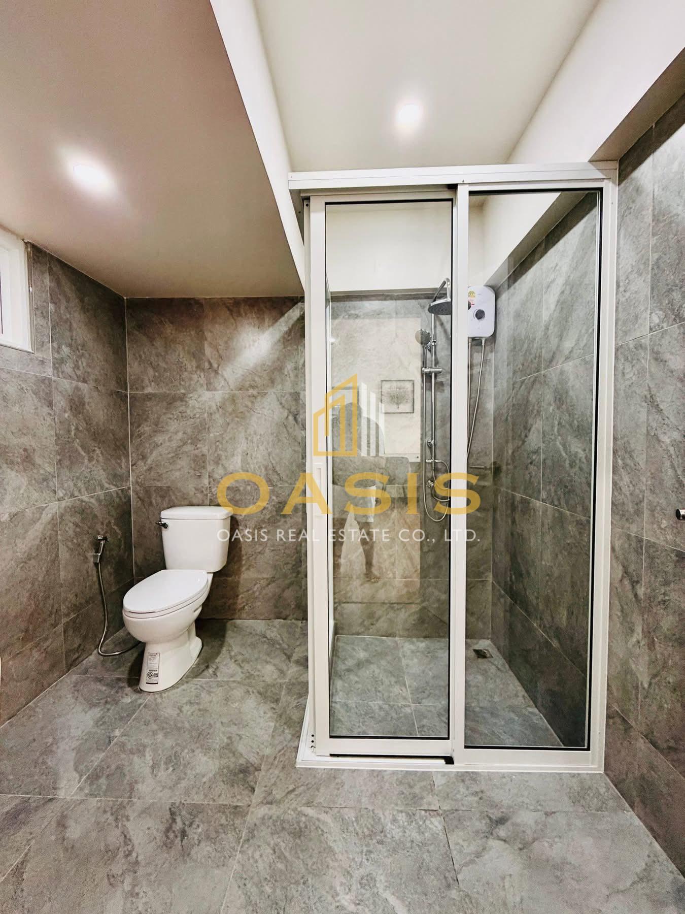 Thepprasit Condo for sale