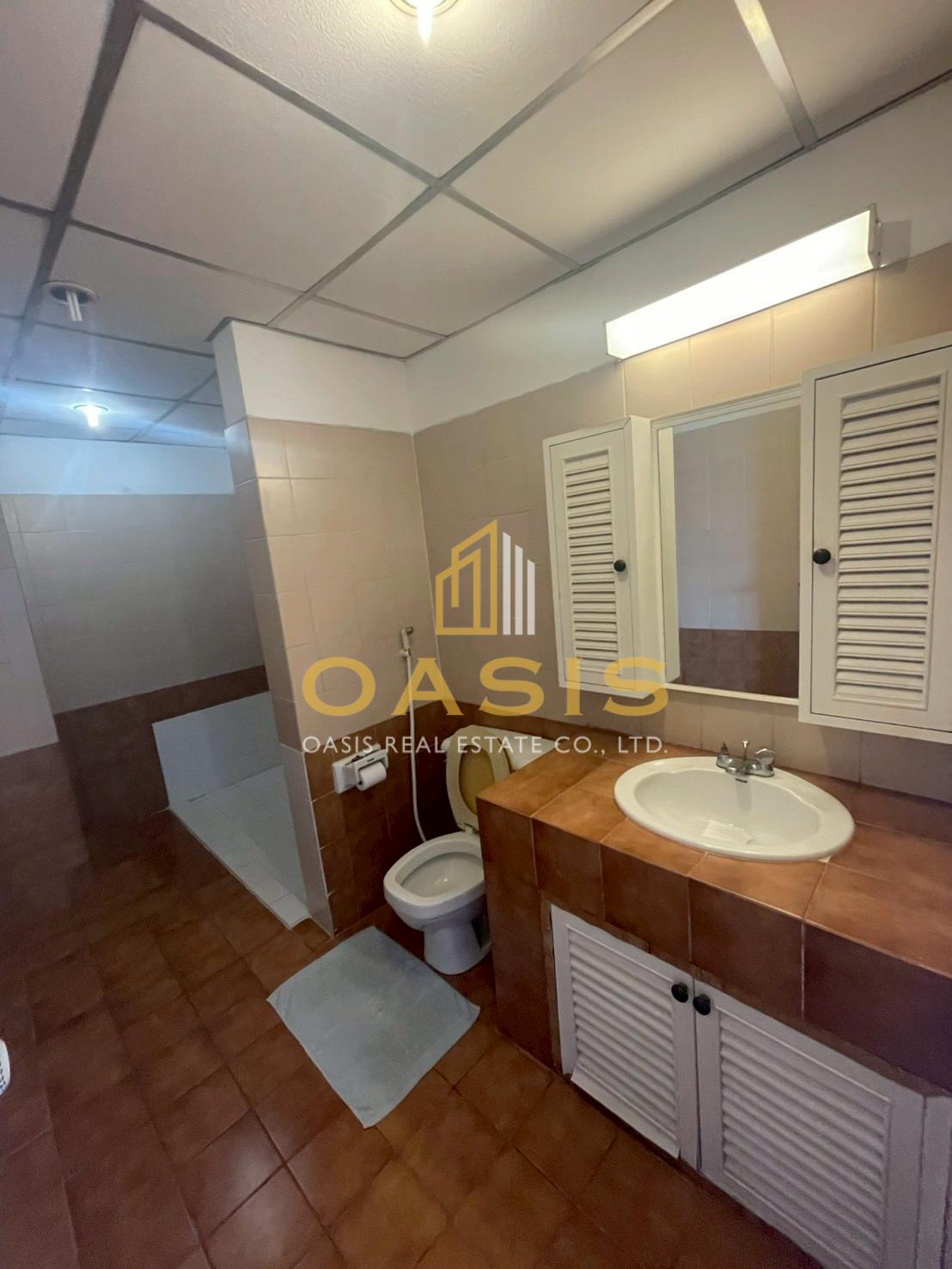 Jomtien Beach Paradise Condo Sea View Unit for Sale