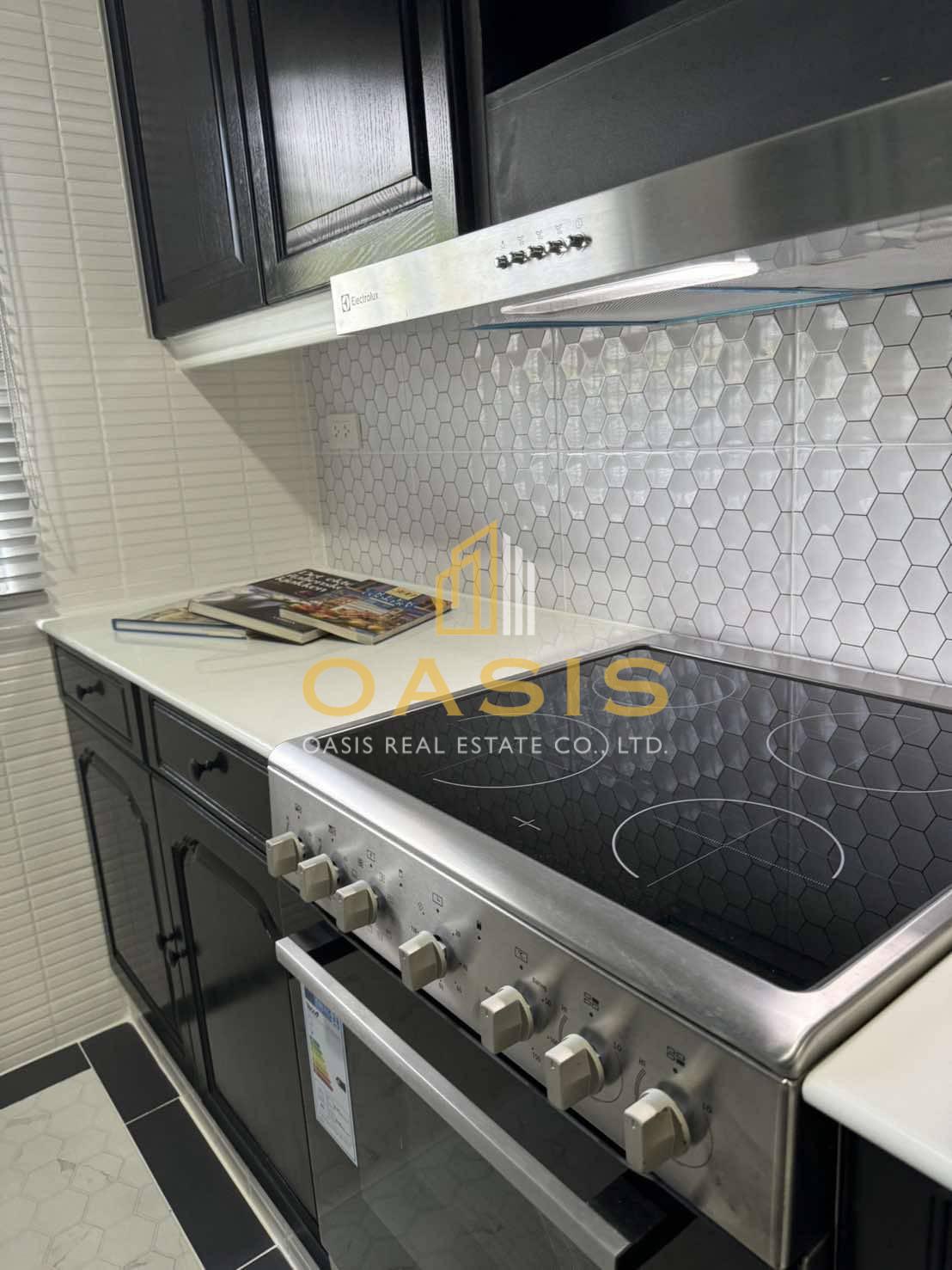 Pattaya Park Hill pool villa for sale