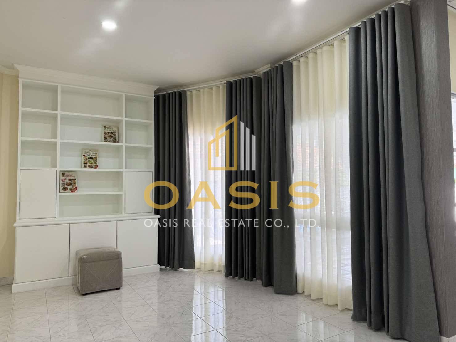 Pattaya Park Hill pool villa for sale