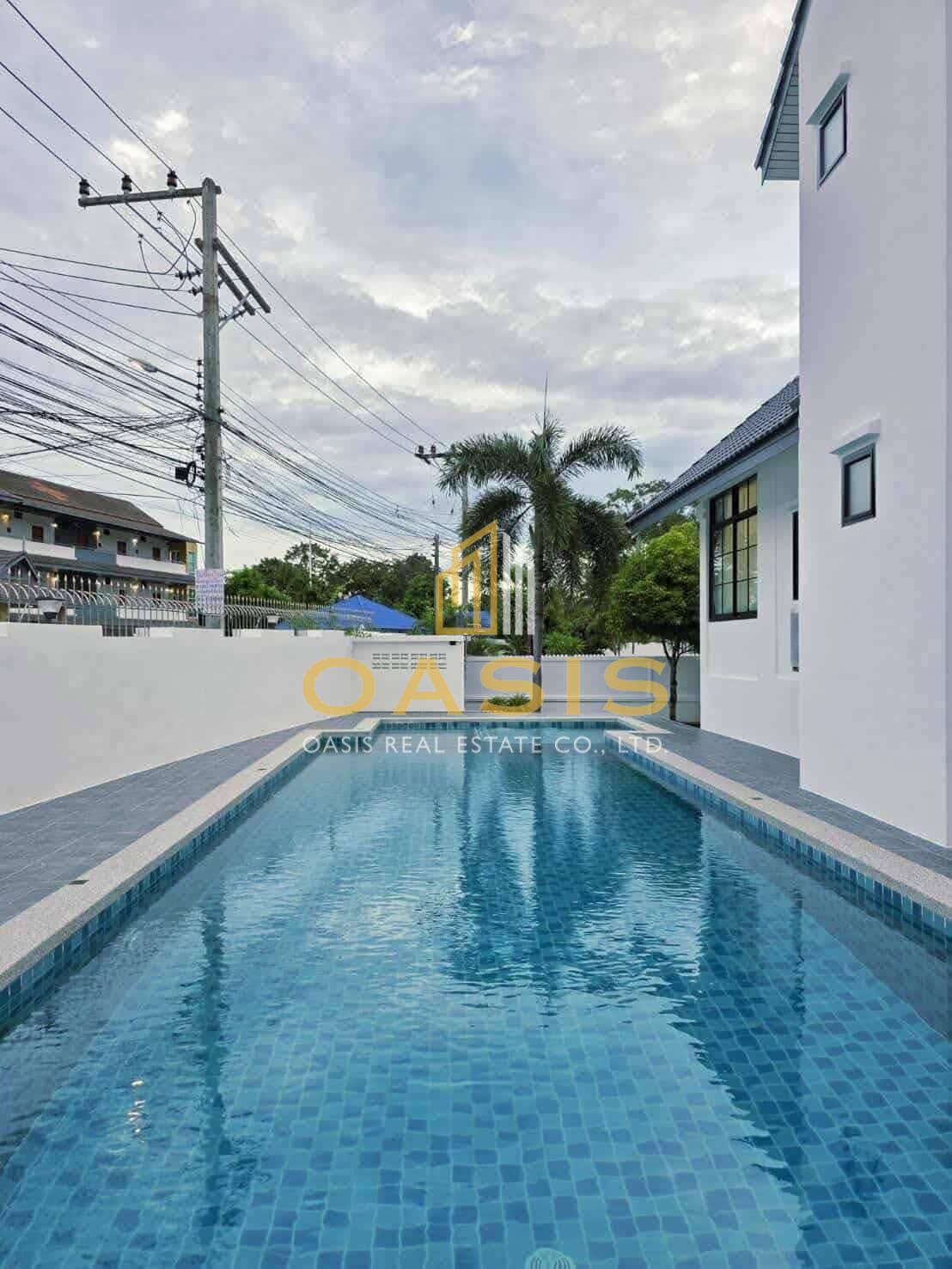 Pattaya Park Hill pool villa for sale