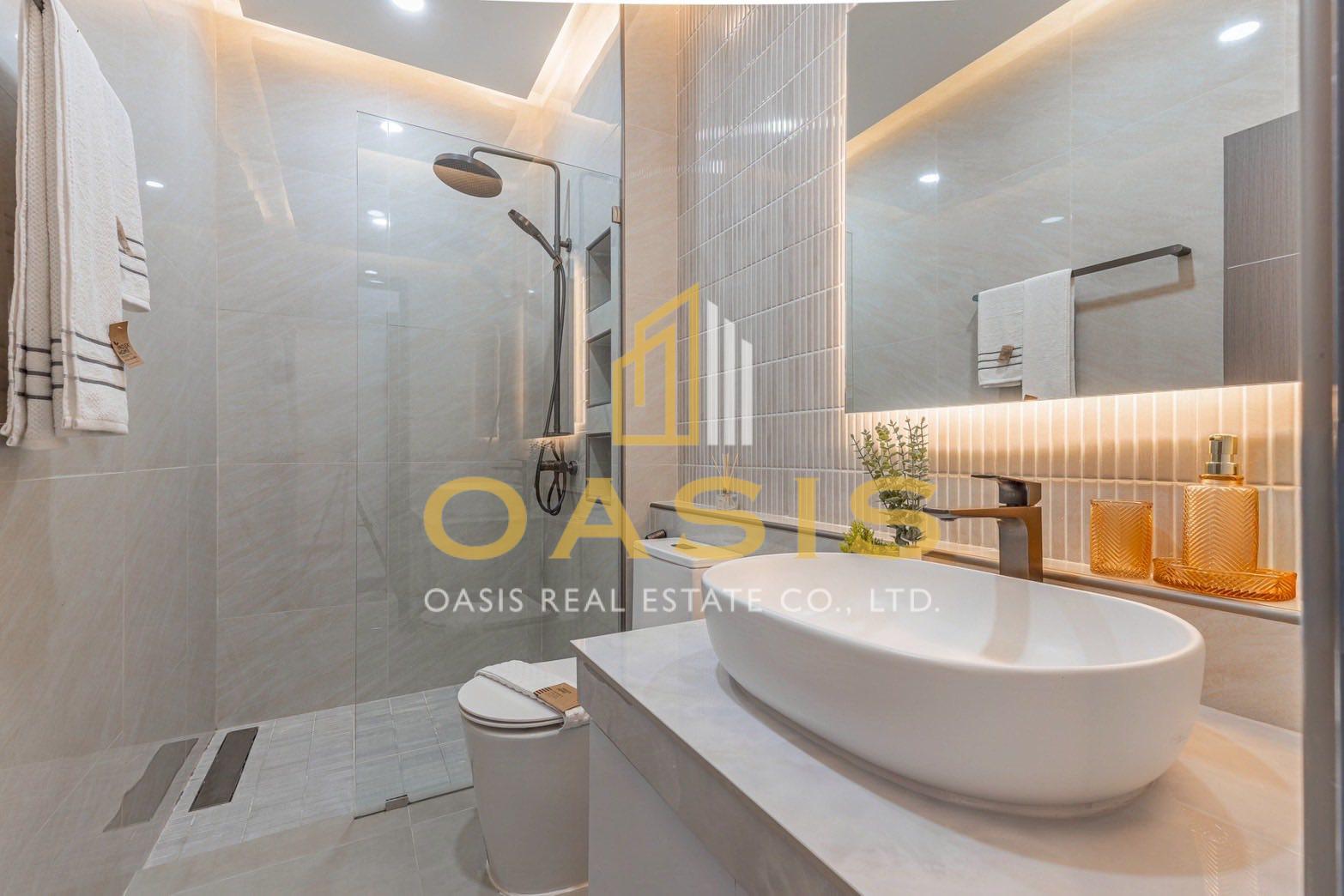 Modern Style Single House Pool Villa for Sale in Central Pattaya