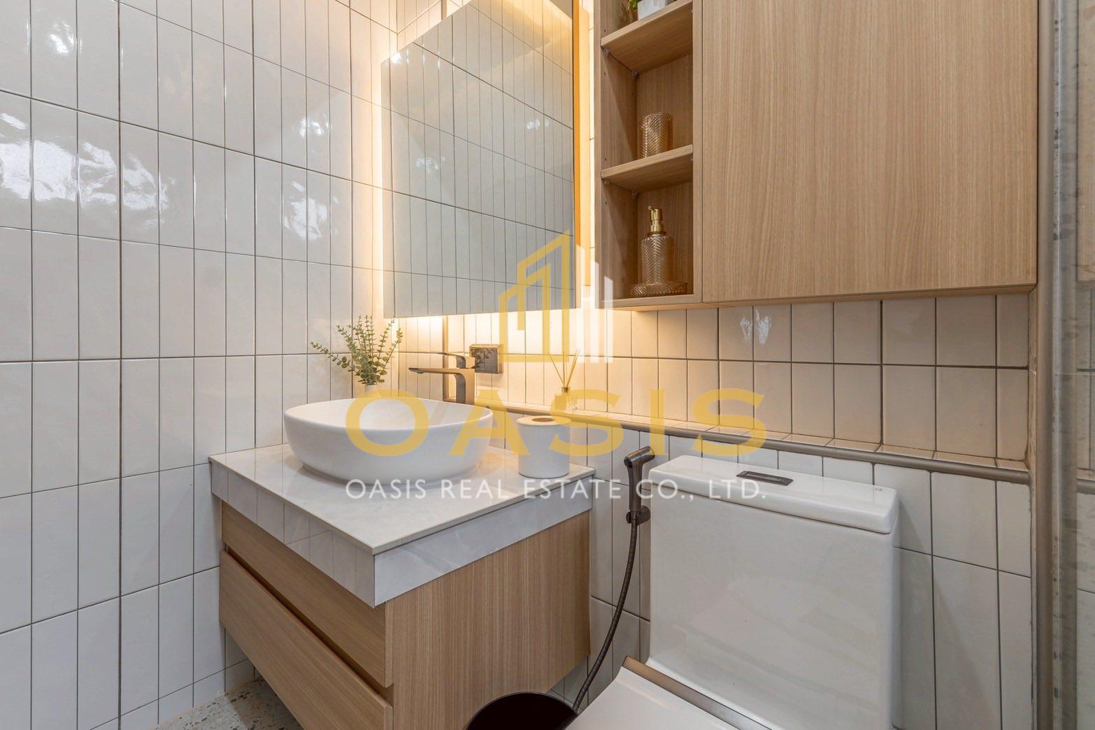 Modern Style Single House Pool Villa for Sale in Central Pattaya