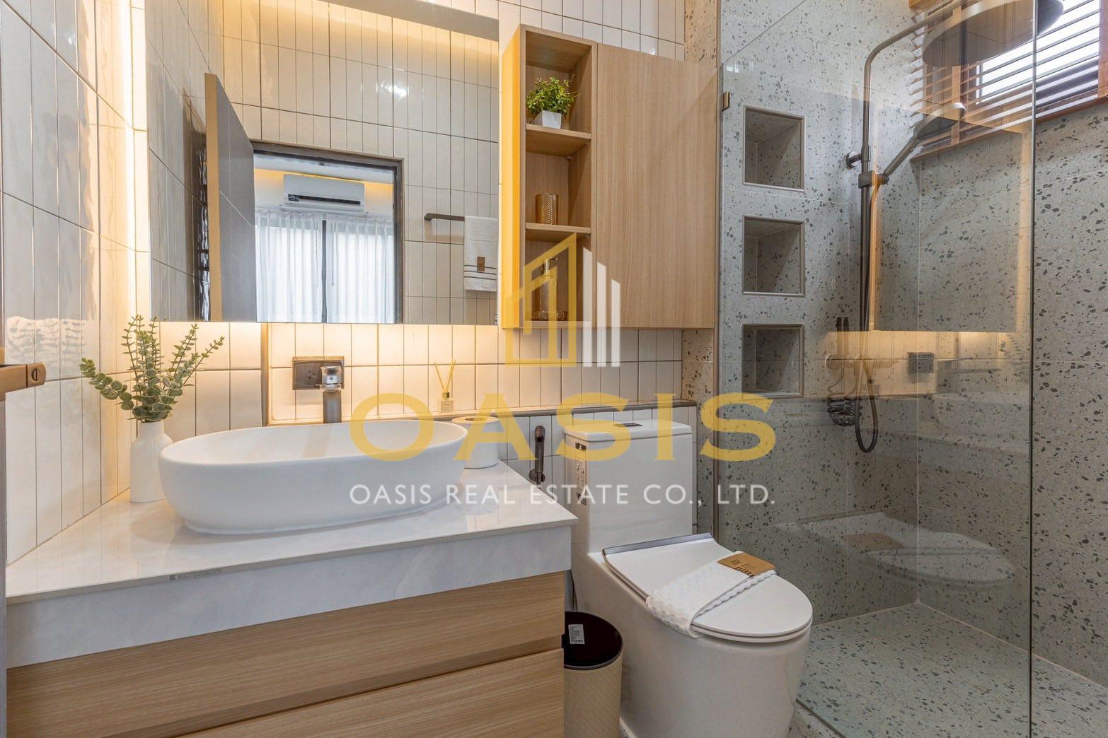 Modern Style Single House Pool Villa for Sale in Central Pattaya