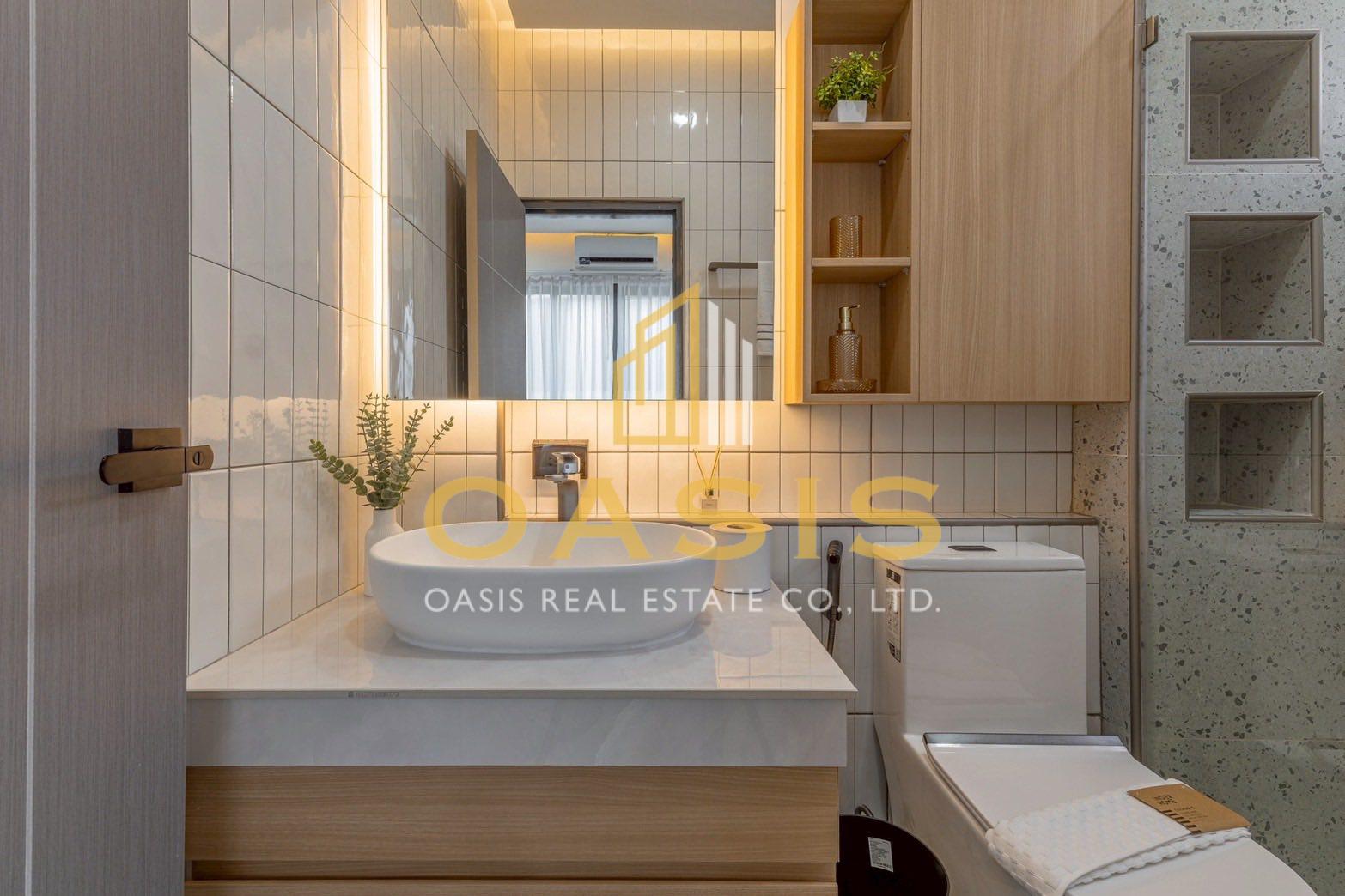 Modern Style Single House Pool Villa for Sale in Central Pattaya