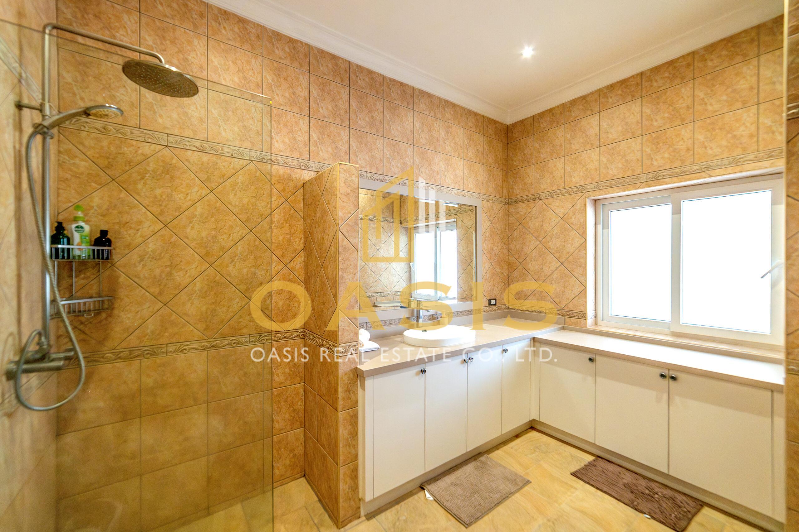 Elegant Luxury Pool Villa for Sale