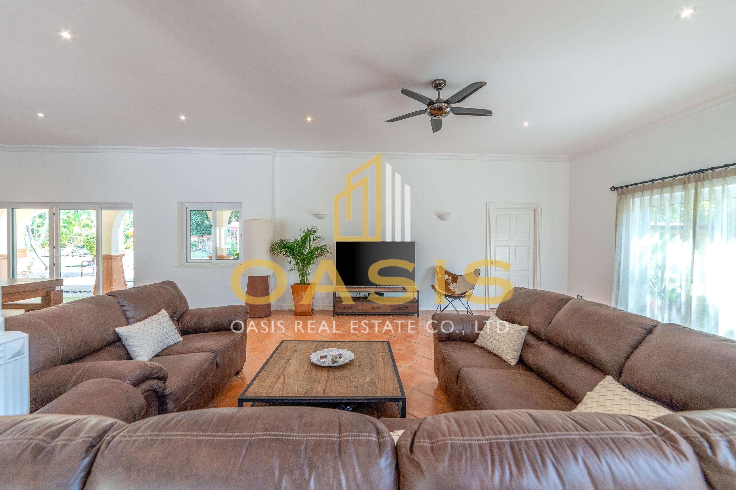 Elegant Luxury Pool Villa for Sale