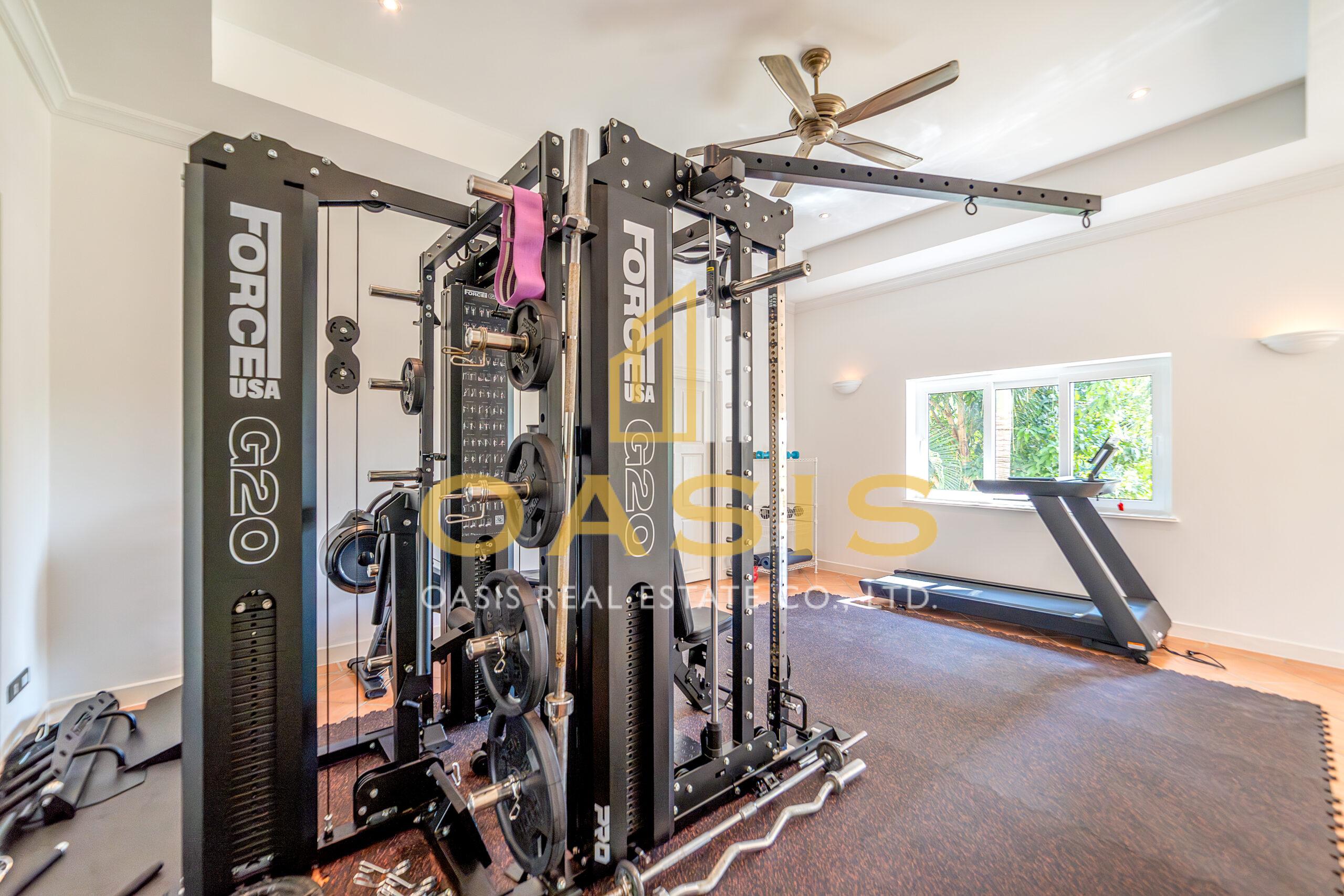 Elegant Luxury Pool Villa for Sale