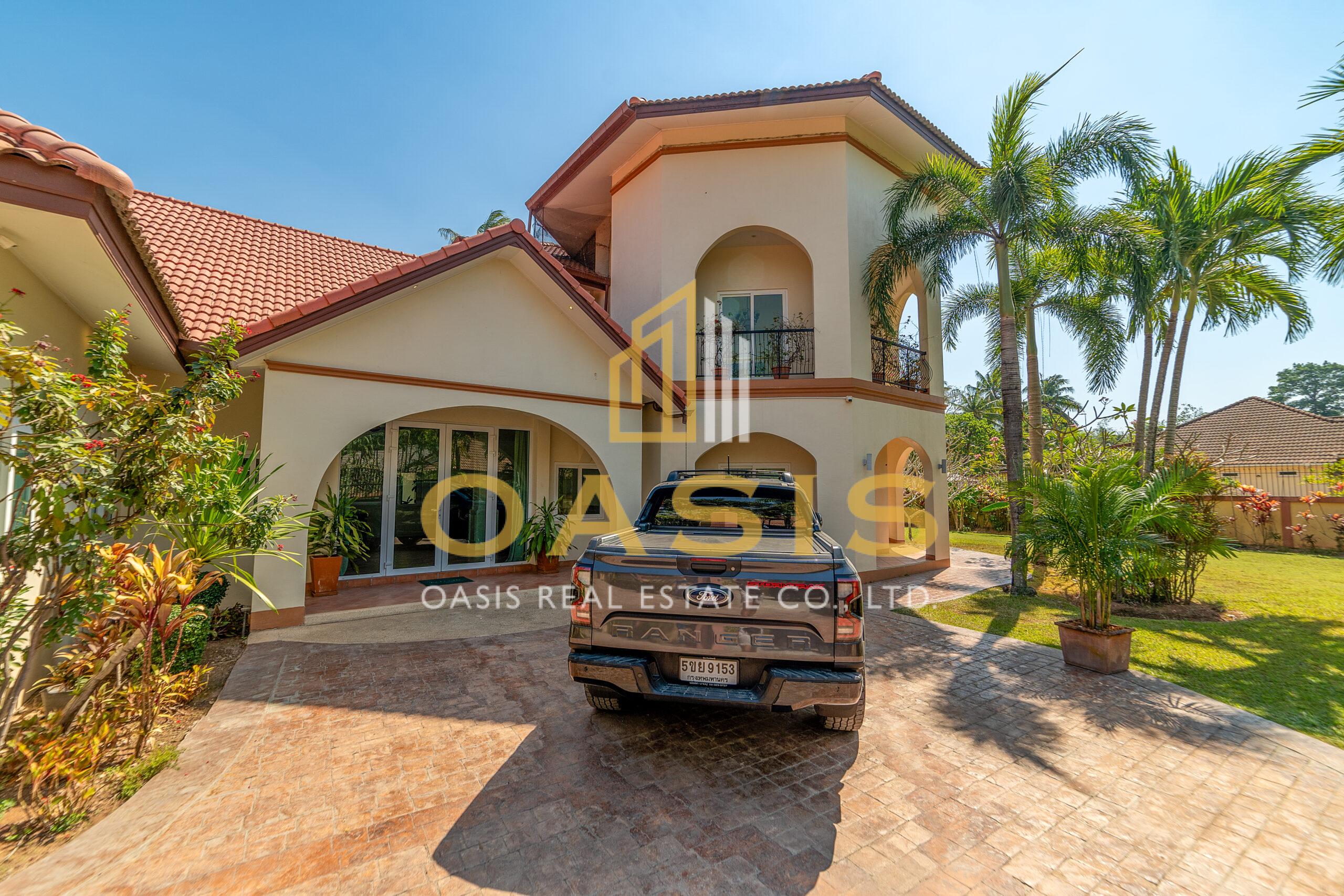 Elegant Luxury Pool Villa for Sale