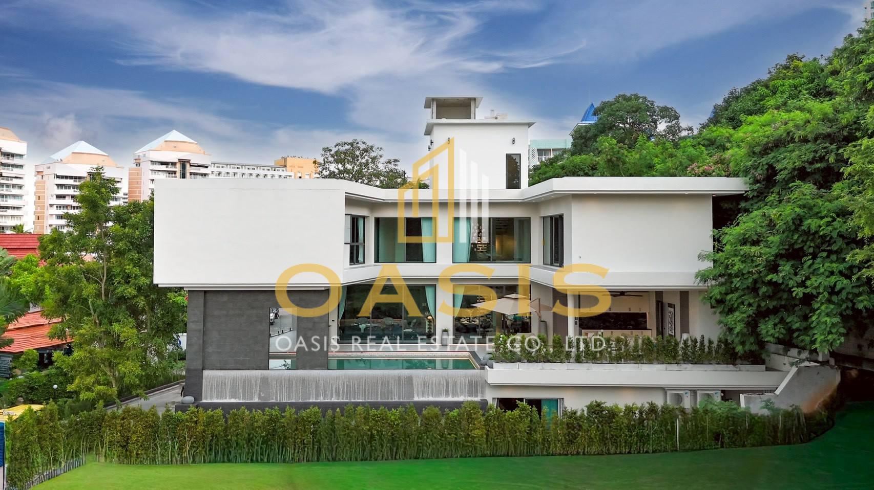Exquisite 3-Storey Luxury Villa for sale