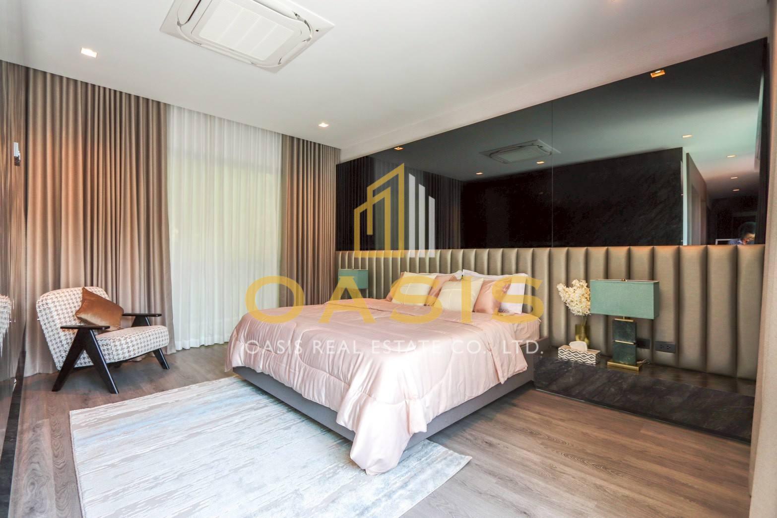 Exquisite 3-Storey Luxury Villa for sale