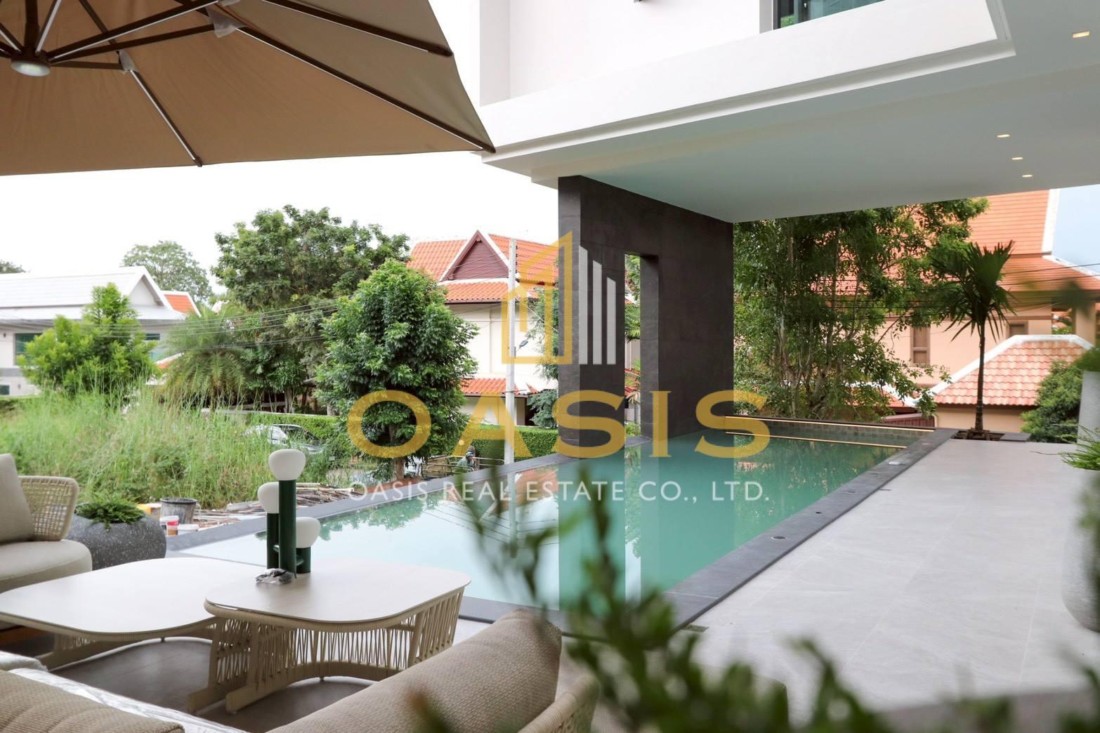 Exquisite 3-Storey Luxury Villa for sale