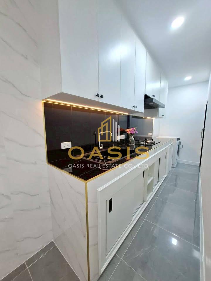 New pool villa for sale 1 km from MapPrachan Reservoir