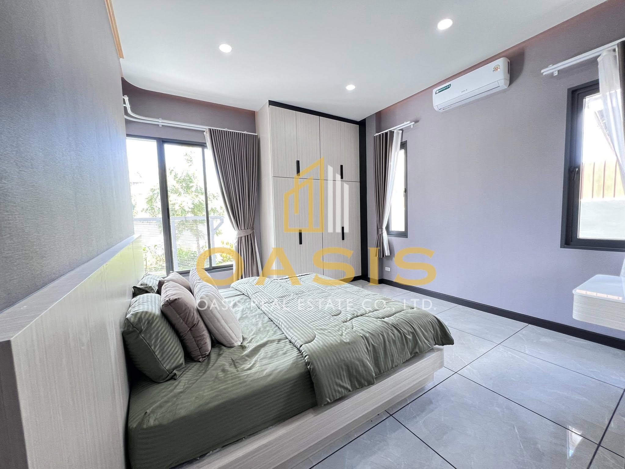 Single-Storey Pool Villa for Sale