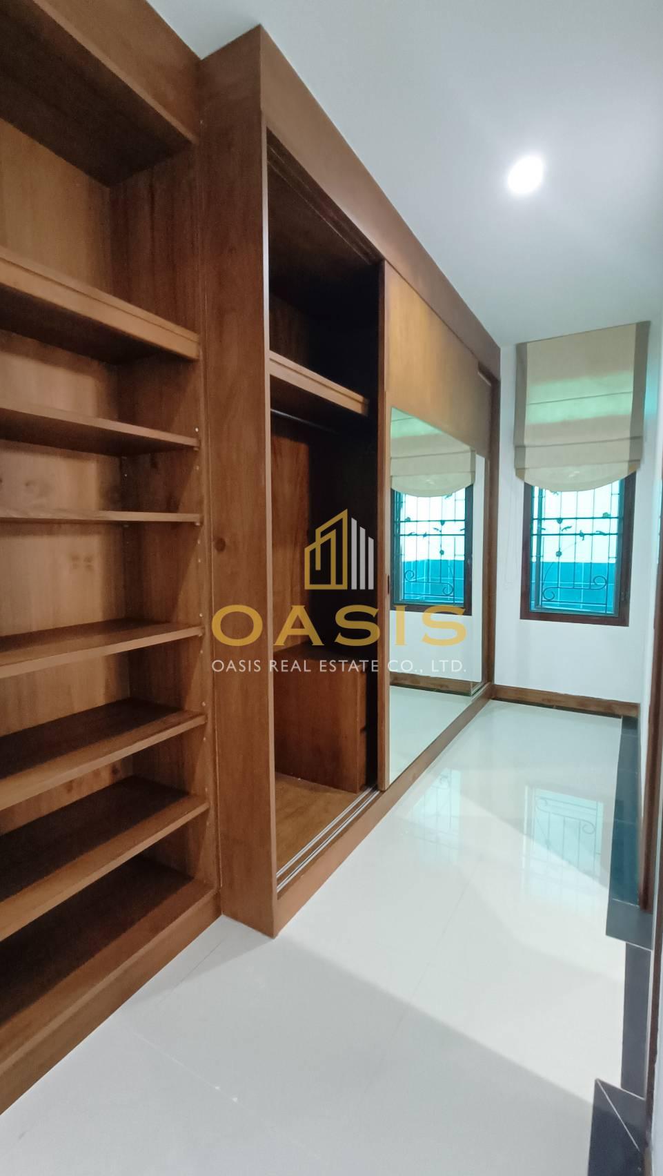 Family House for Sale Nibbana Shade