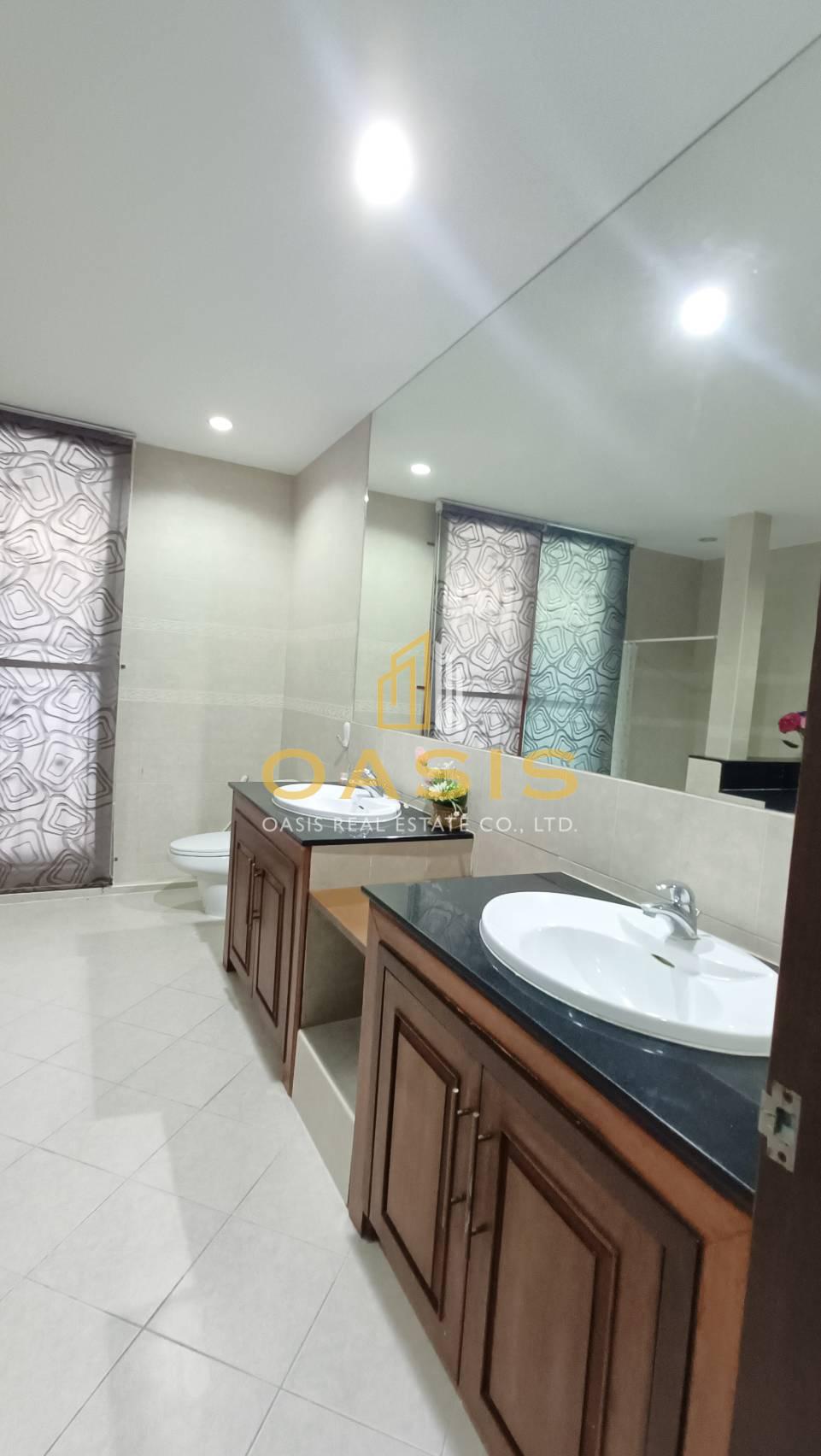 Family House for Sale Nibbana Shade