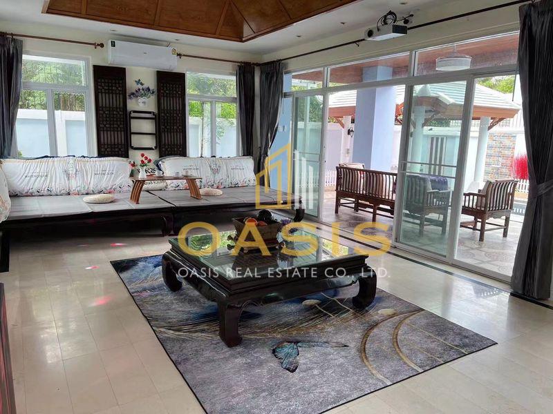 Luxury Pool Villa in Oriental Hawaii Pattaya For Sale