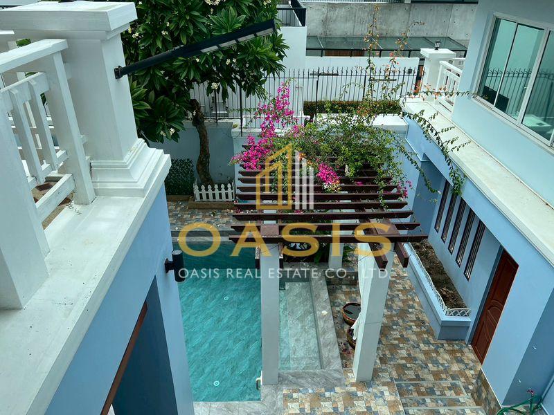 Luxury Pool Villa in Oriental Hawaii Pattaya For Sale