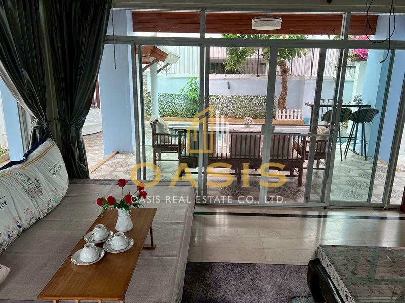 Luxury Pool Villa in Oriental Hawaii Pattaya For Sale