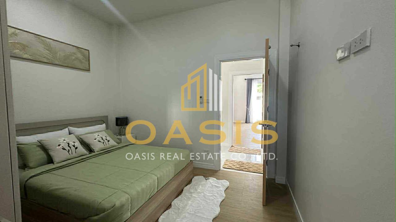 Brand-New Pool Villa for Rent Mabprachan Lake