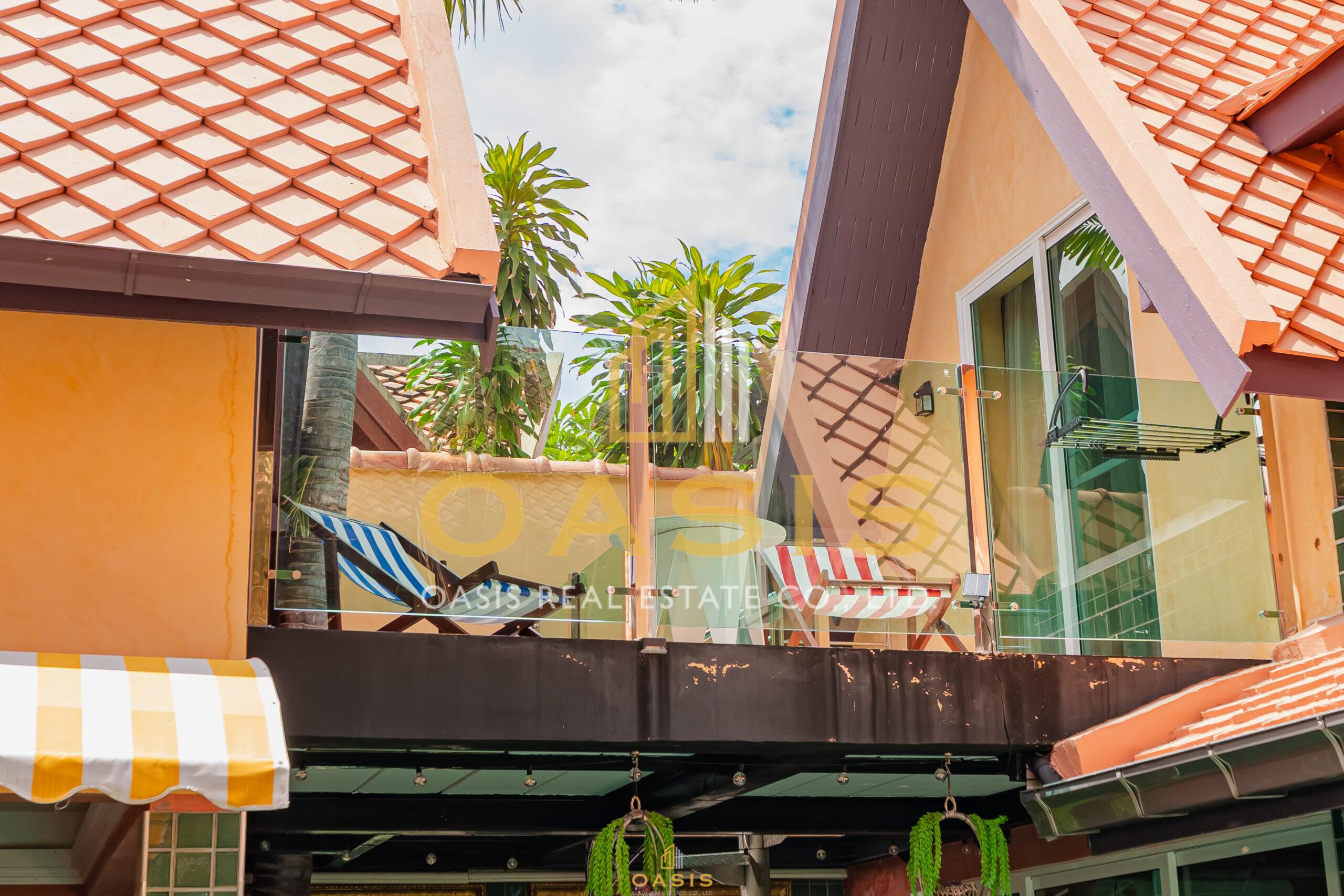 Jomtien Palace Village For Sale