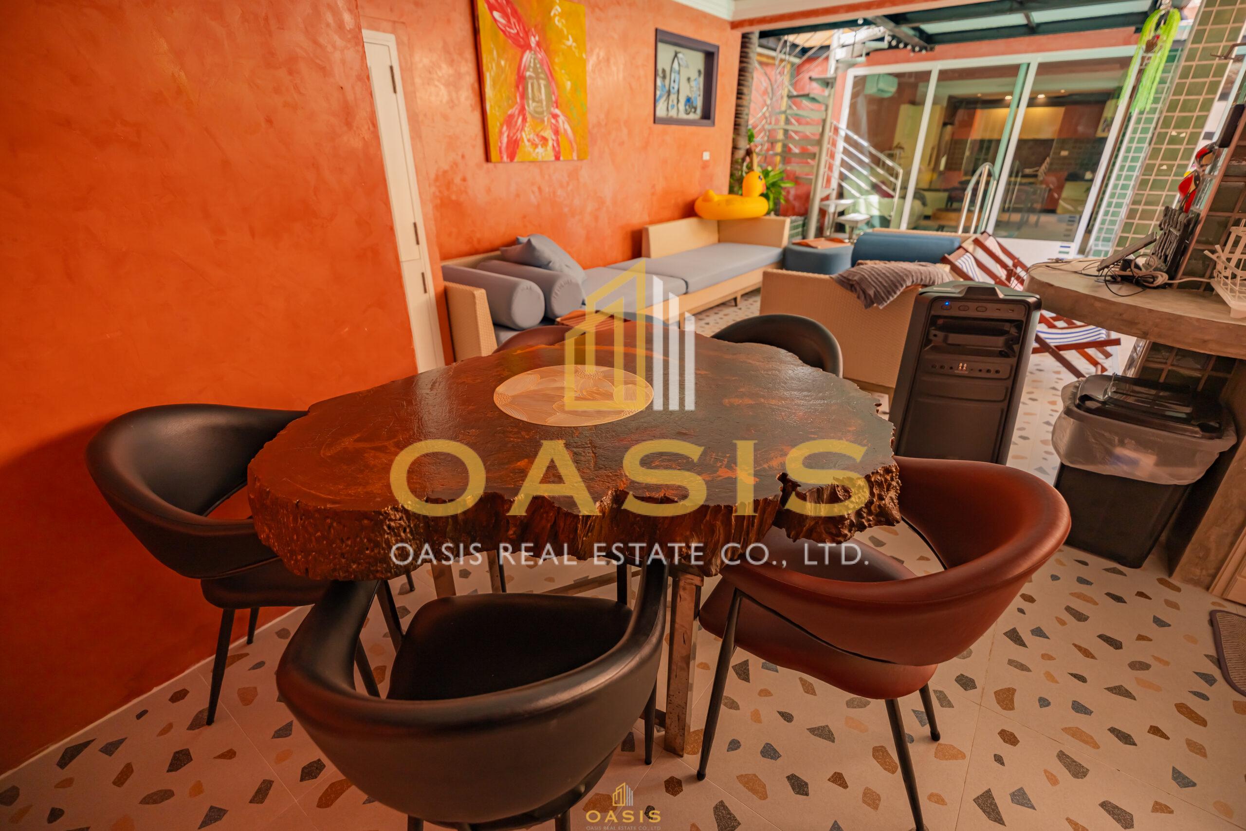 Jomtien Palace Village For Sale