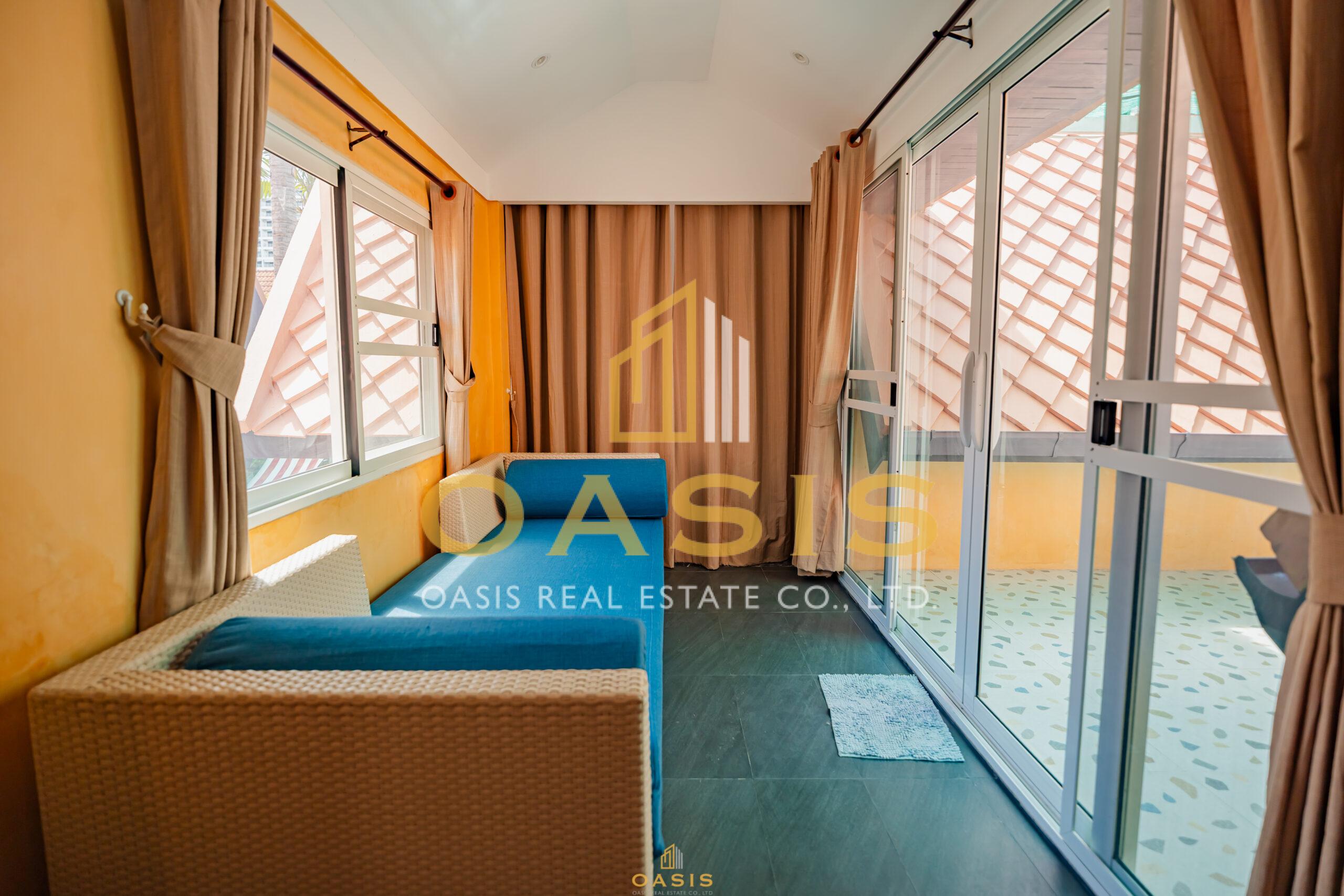 Jomtien Palace Village For Sale