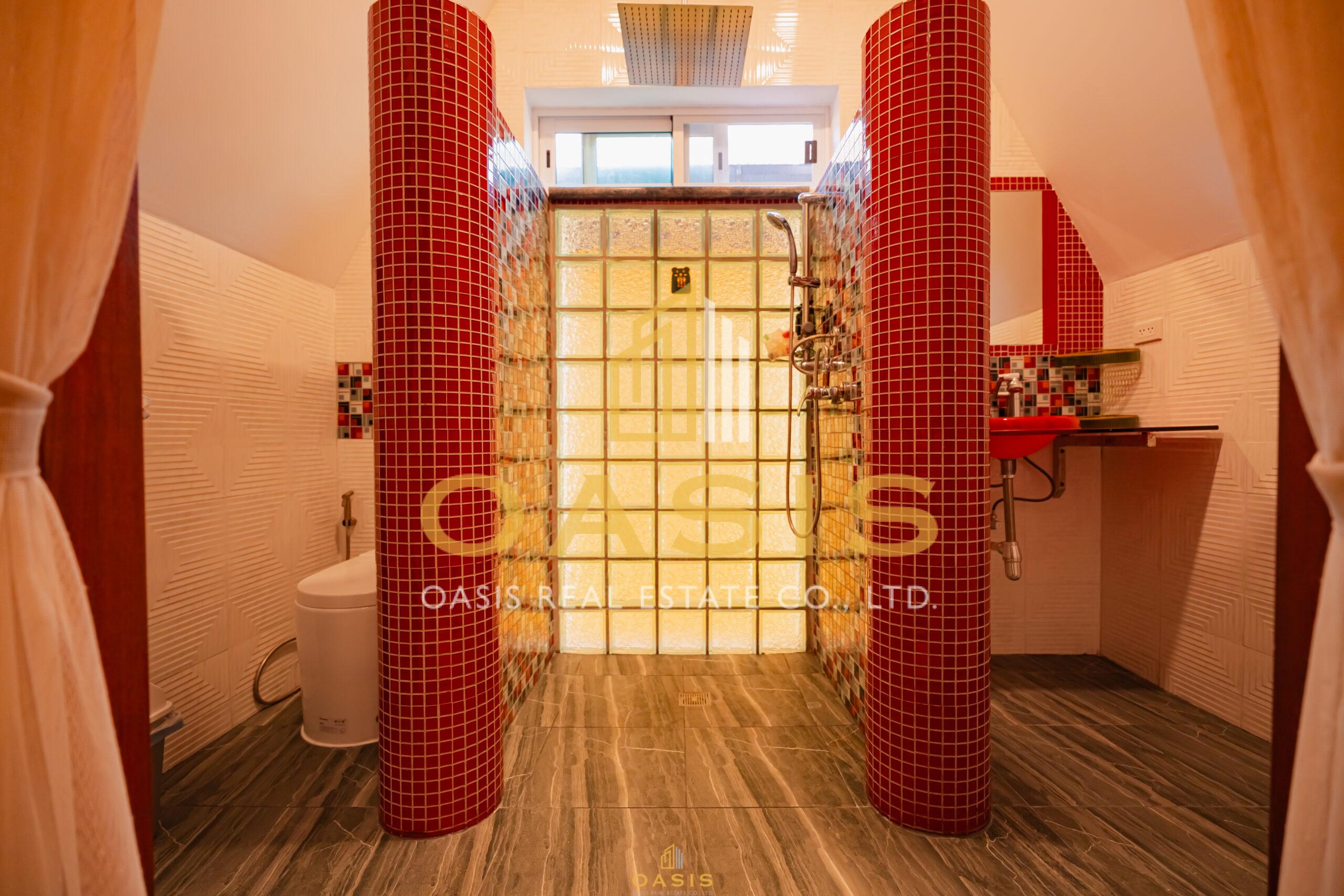 Jomtien Palace Village For Sale