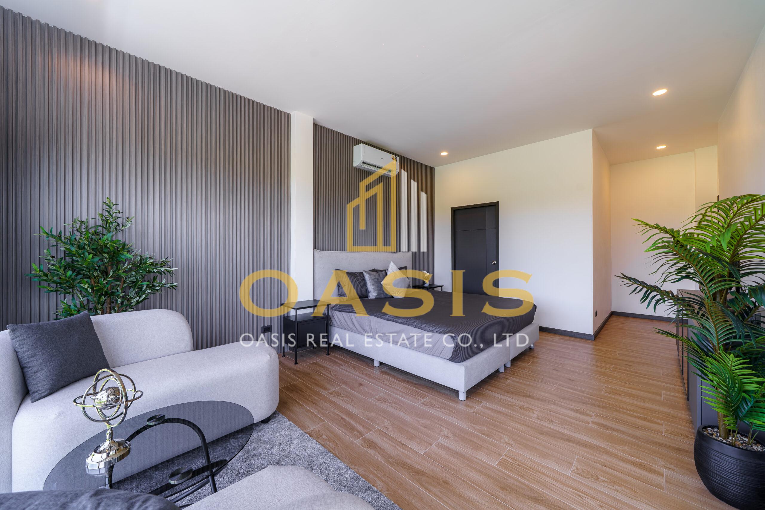 Modern 4 Bedrooms Pool Villa for sale near Mabprachan lake