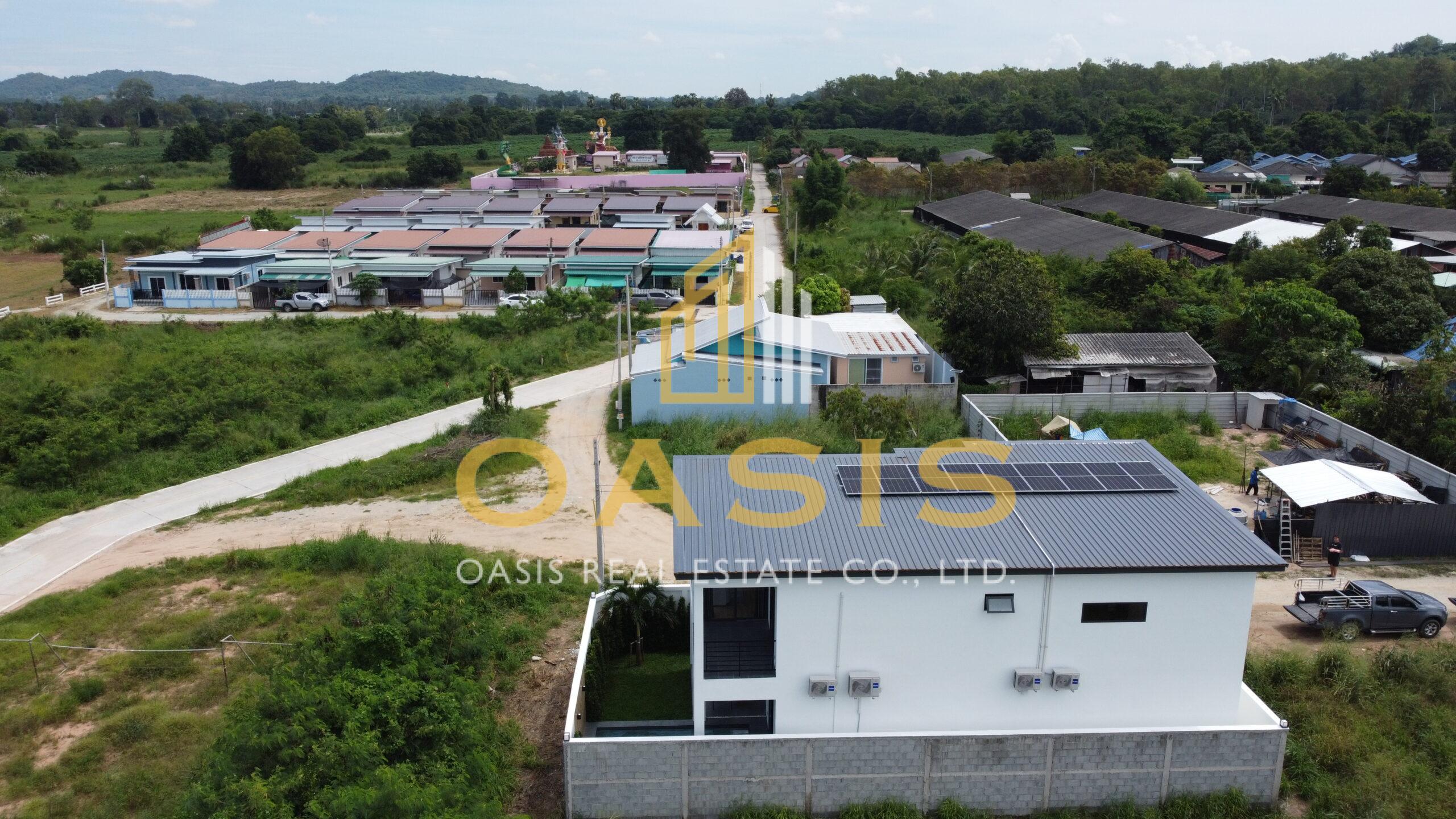 Modern 4 Bedrooms Pool Villa for sale near Mabprachan lake