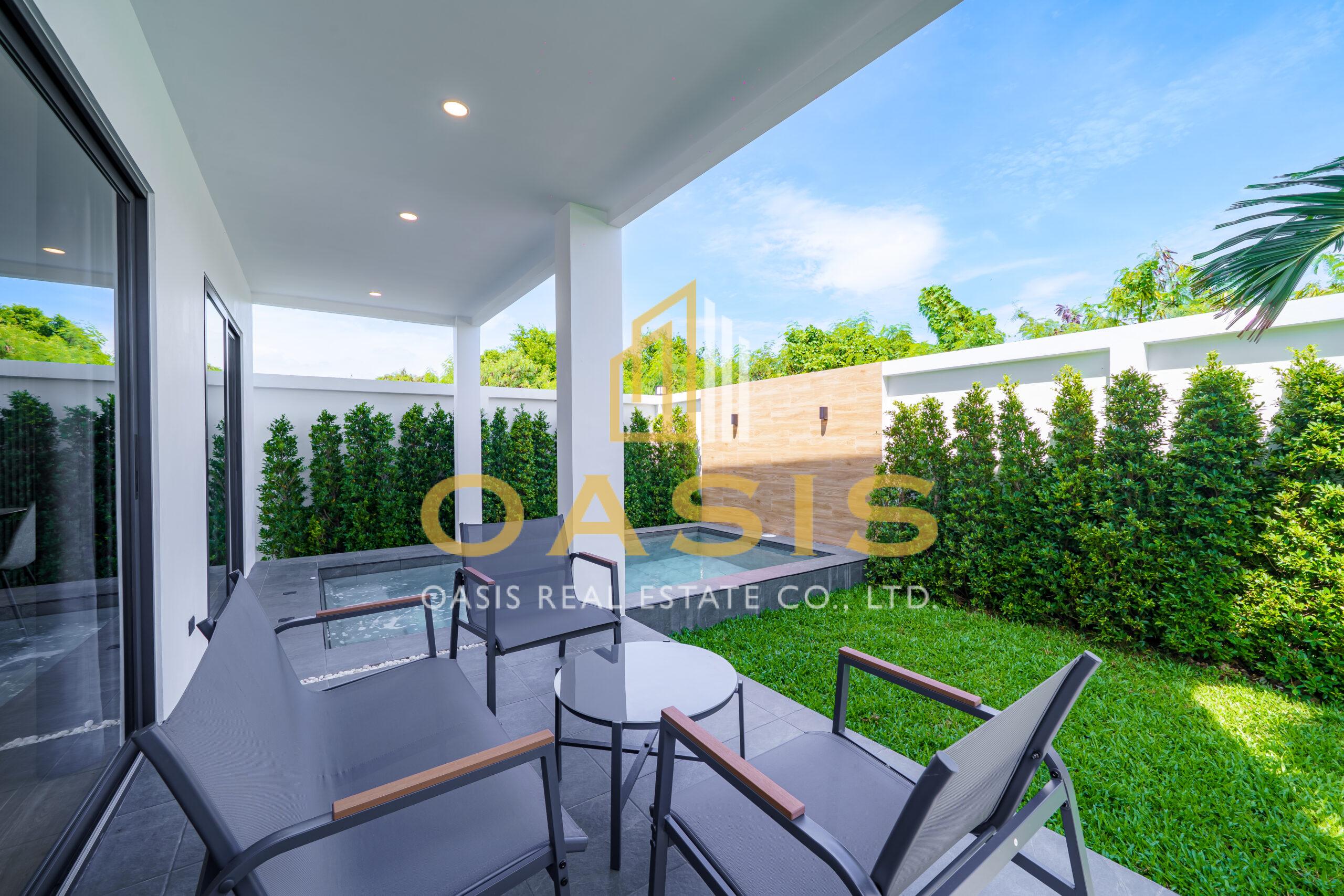 Modern 4 Bedrooms Pool Villa for sale near Mabprachan lake